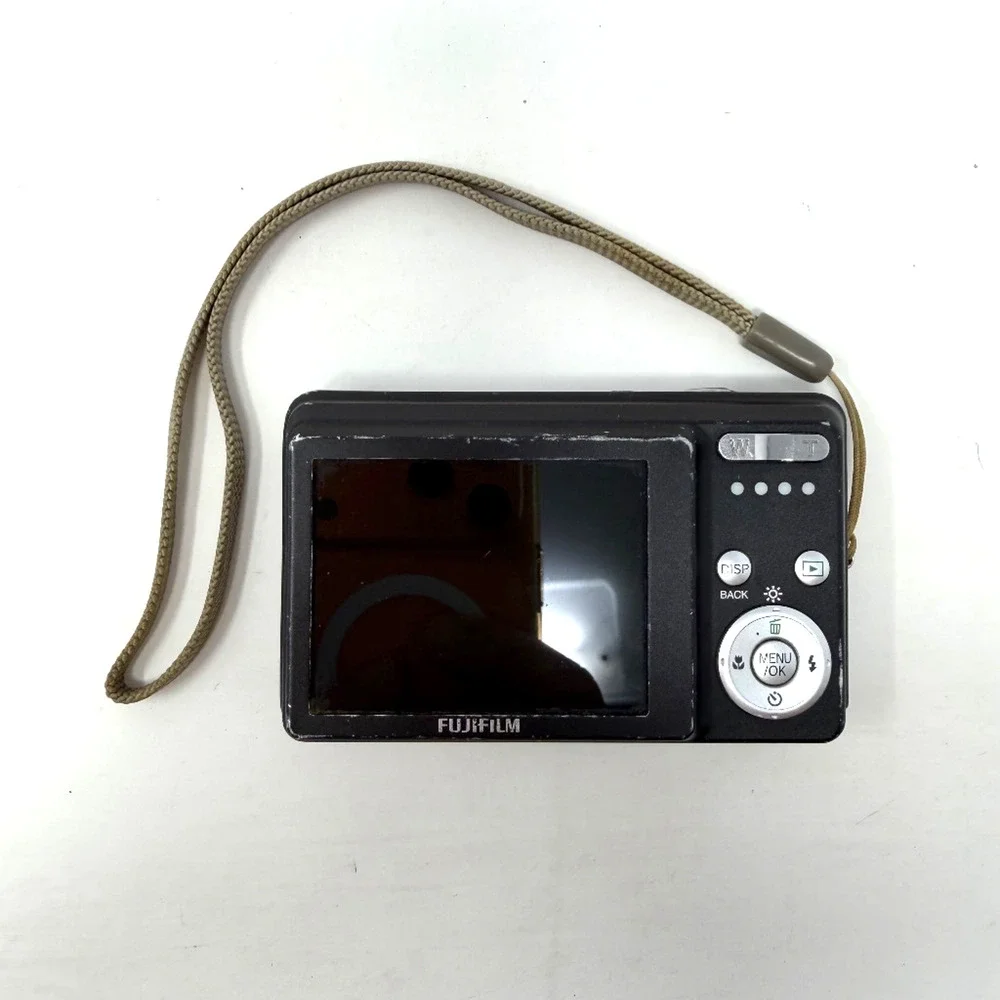 Fujifilm FinePix J10 8.2MP Compact Digital Camera Black Untested